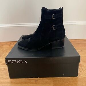 Via Spiga Oaklyn Suede Booties